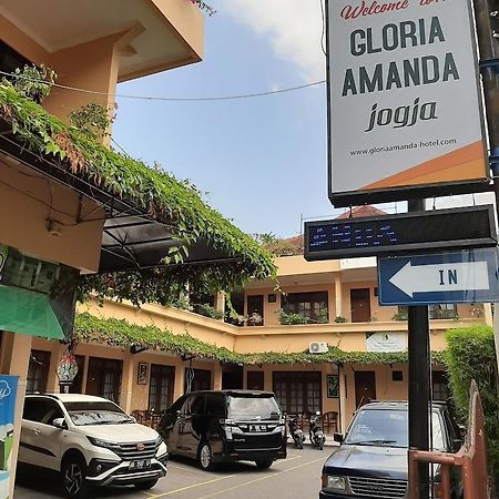 Gloria Amanda Hotel Yogyakarta Exterior photo