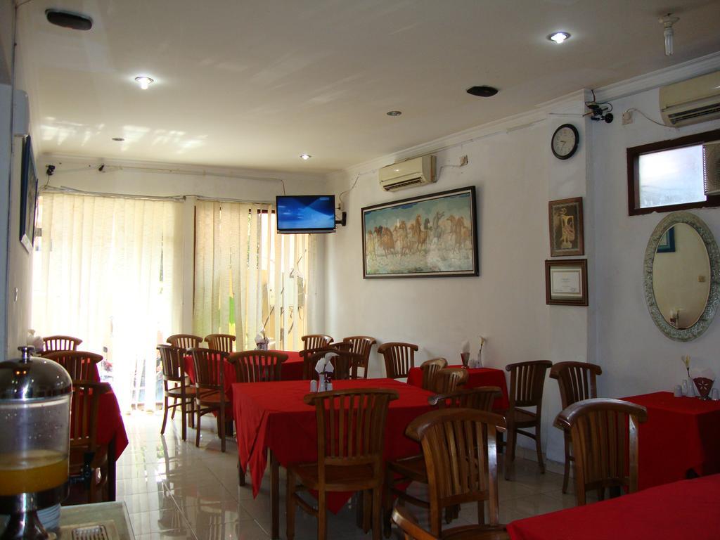 Gloria Amanda Hotel Yogyakarta Exterior photo
