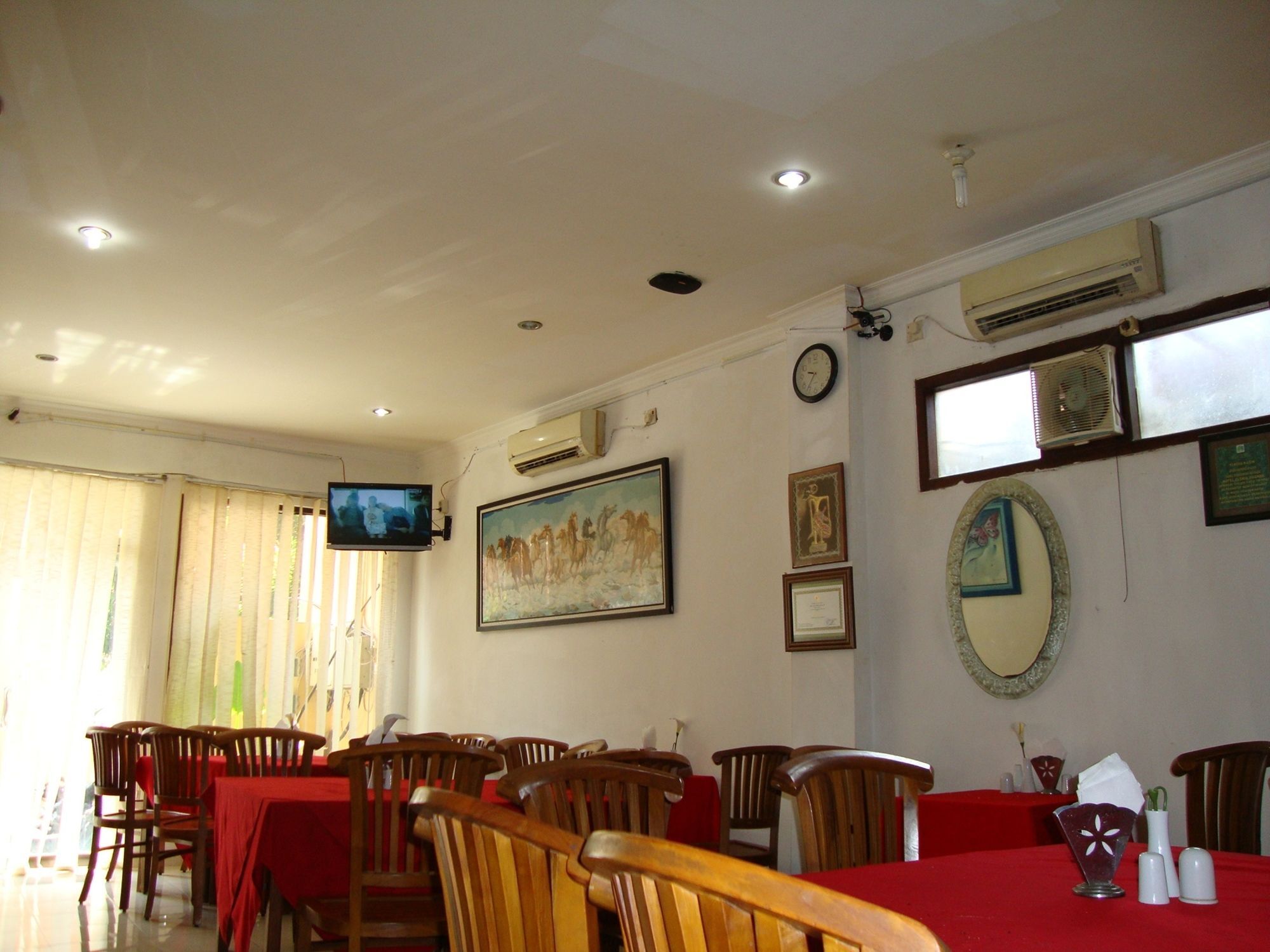 Gloria Amanda Hotel Yogyakarta Exterior photo